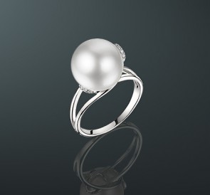 Кольцо с жемчугом бриллианты кп-25бб: белый морской жемчуг, золото 585°