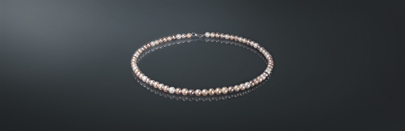 Комбинированное ожерелье из пресноводного жемчуга, с замком* из серебра 925˚. ц750п40с