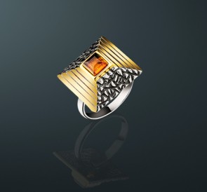 Кольцо с янтарем янтарь к-71131072: золотистый жемчуг, серебро 925°