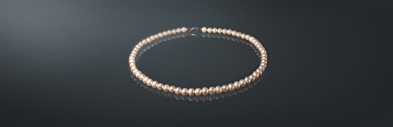 Ожерелье из розового пресноводного жемчуга, с замком из серебра 925˚. р075в40с